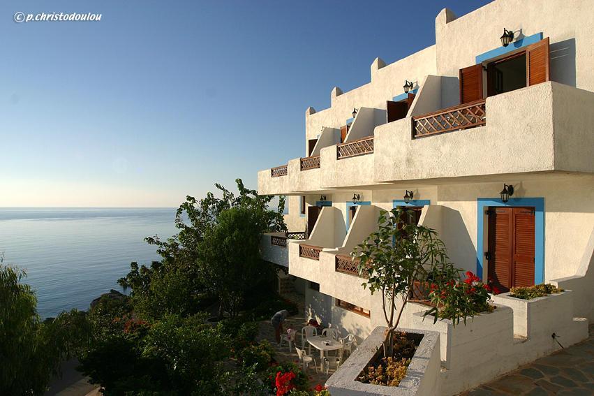 Albatros Hotel Amoopi Bagian luar foto